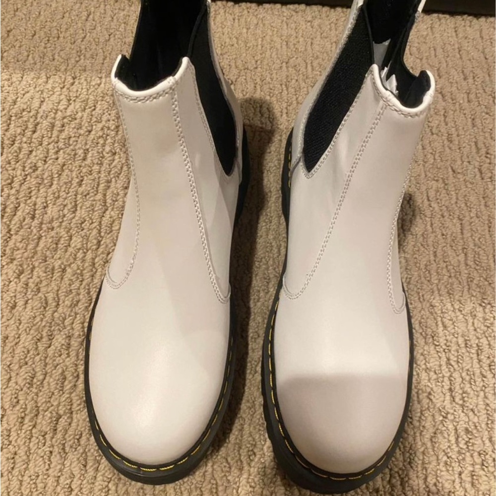 Dr. Martens Chelsea Boot